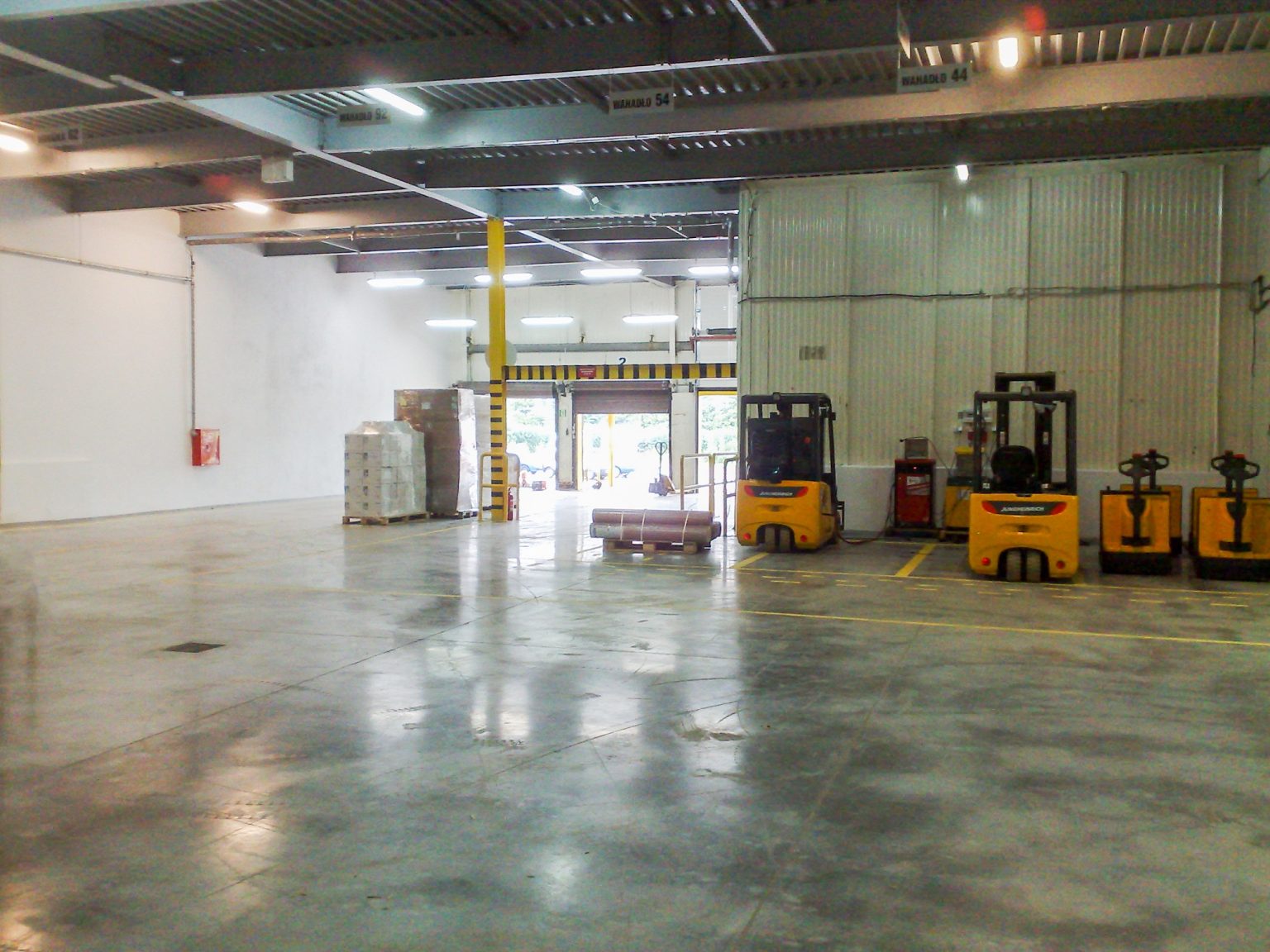 Hala 700m2 + 180m2 Biura image 5