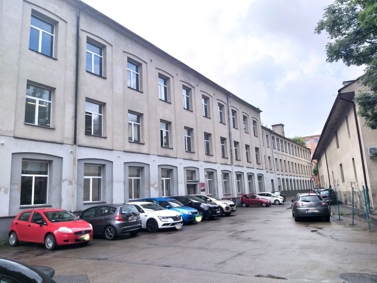 691m² na wynajem w centrum miasta image 5